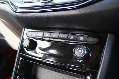 2019 Holden Astra - Thumbnail