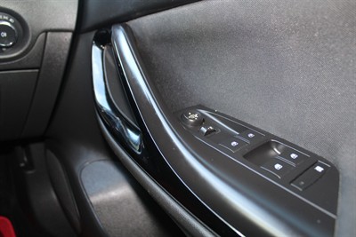 2019 Holden Astra - Thumbnail