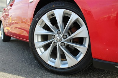 2019 Holden Astra - Thumbnail