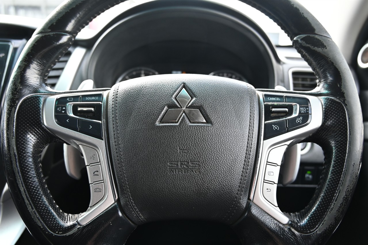 2015 Mitsubishi Pajero Sport