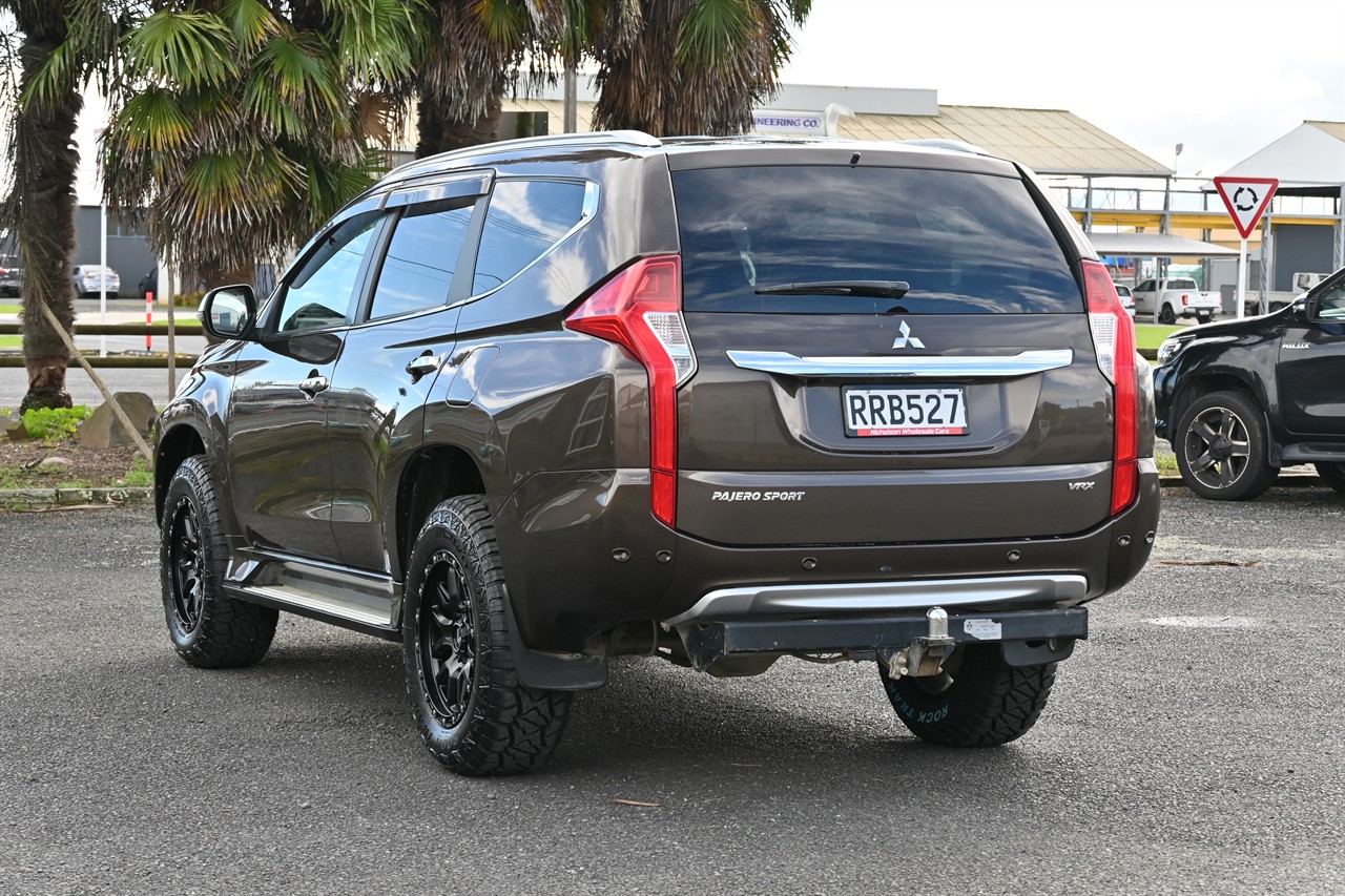 2015 Mitsubishi Pajero Sport