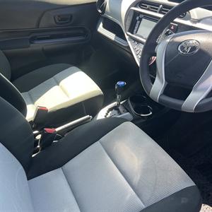 2014 Toyota Aqua - Thumbnail