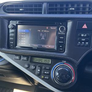 2014 Toyota Aqua - Thumbnail