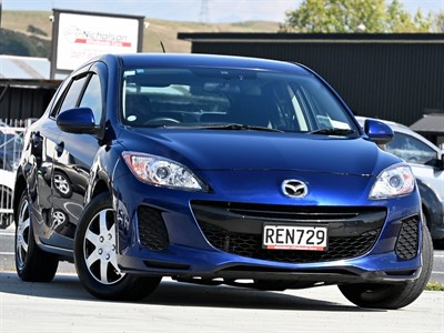 2012 Mazda Axela - Thumbnail