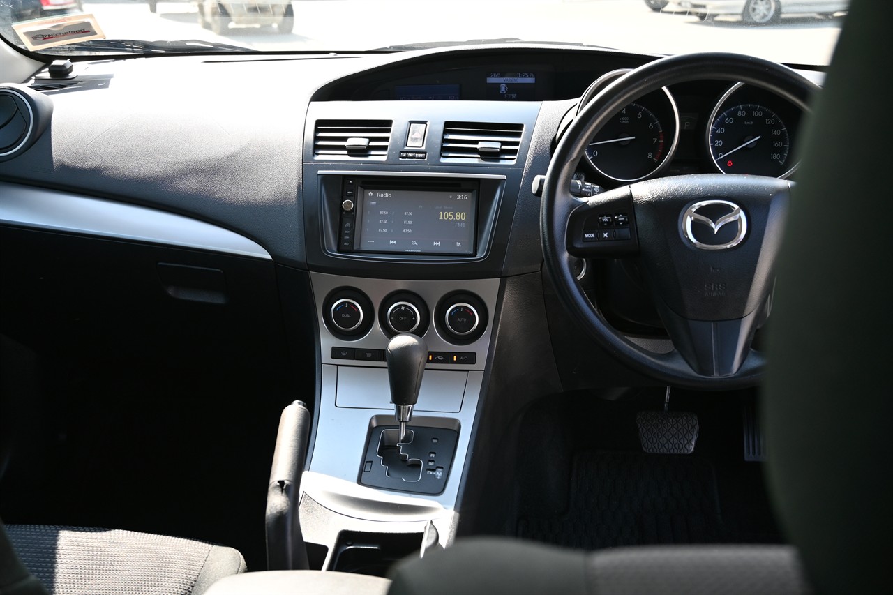 2012 Mazda Axela