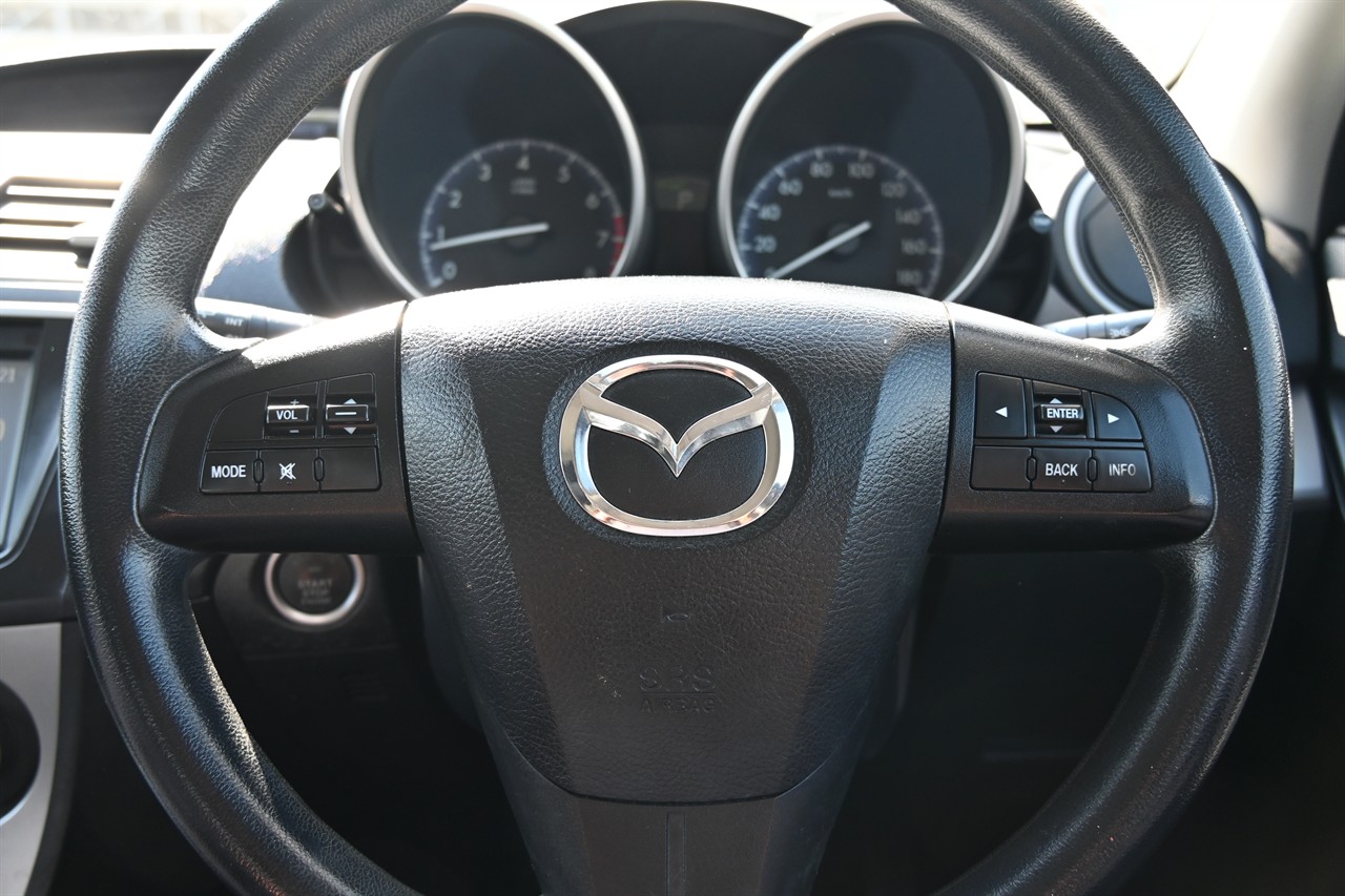 2012 Mazda Axela