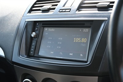 2012 Mazda Axela - Thumbnail