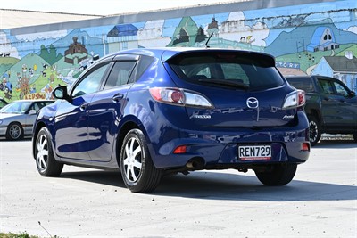 2012 Mazda Axela - Thumbnail