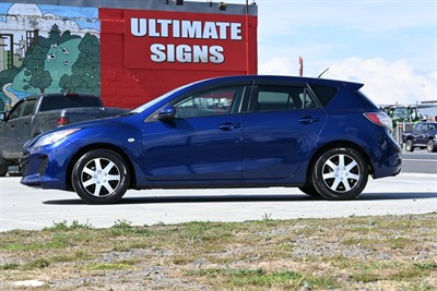 2012 Mazda Axela - Thumbnail