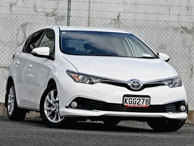 2016 Toyota Corolla - Thumbnail
