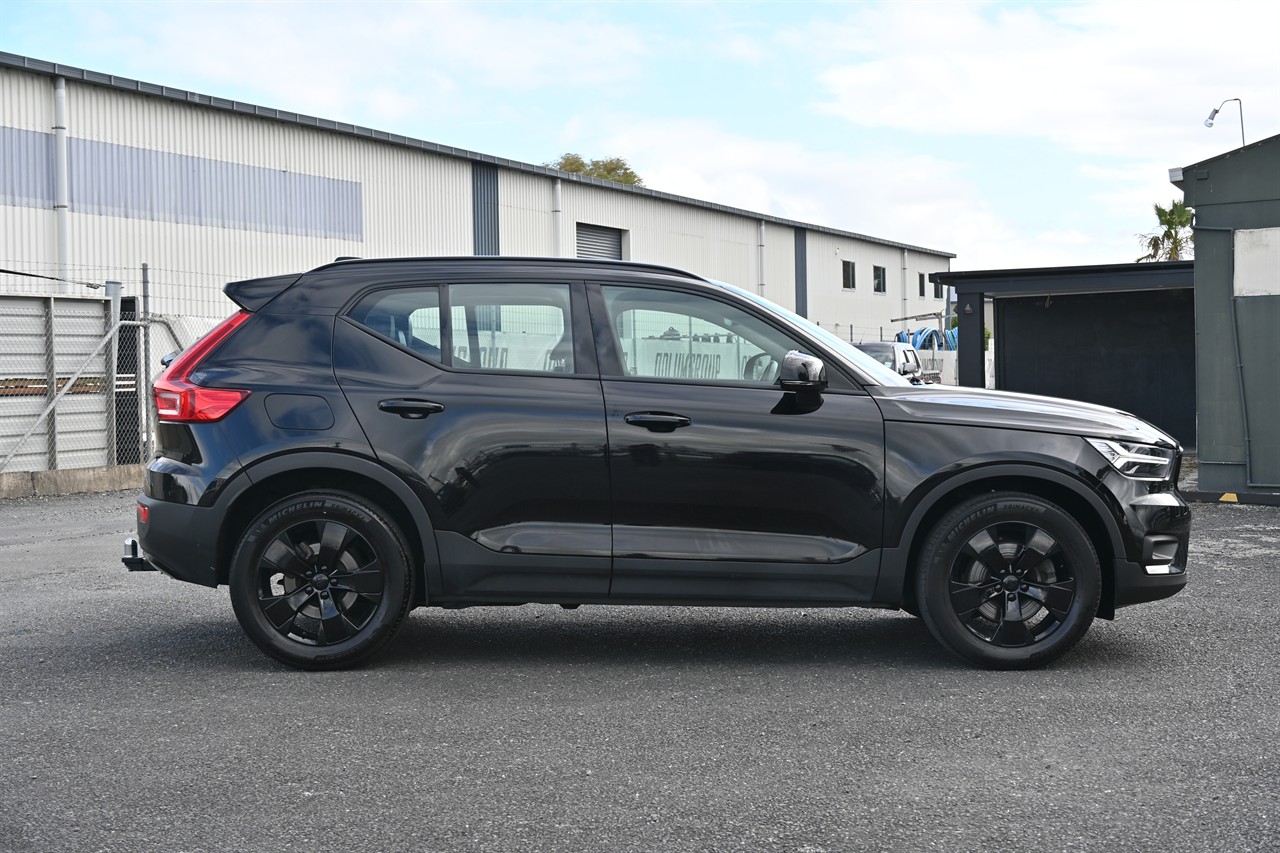 2022 Volvo Xc40