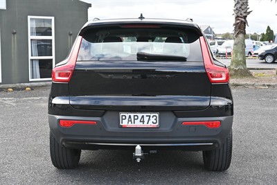 2022 Volvo Xc40 - Thumbnail