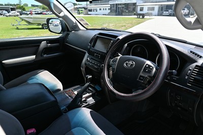 2008 Toyota Landcruiser - Thumbnail