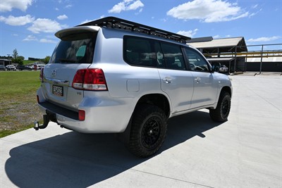 2008 Toyota Landcruiser - Thumbnail