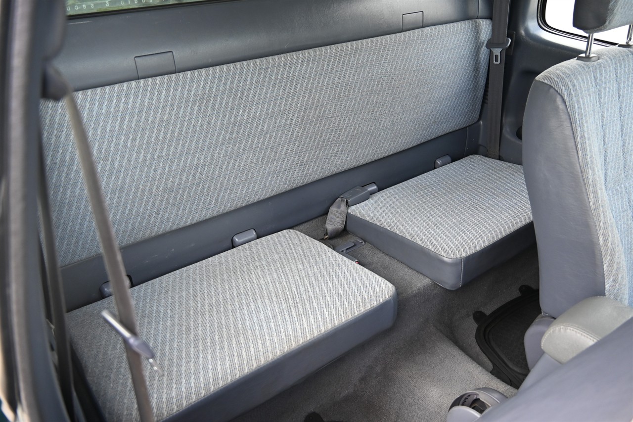 1999 Toyota Hilux