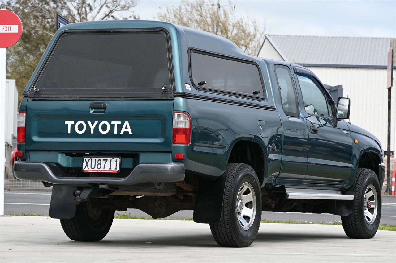 1999 Toyota Hilux