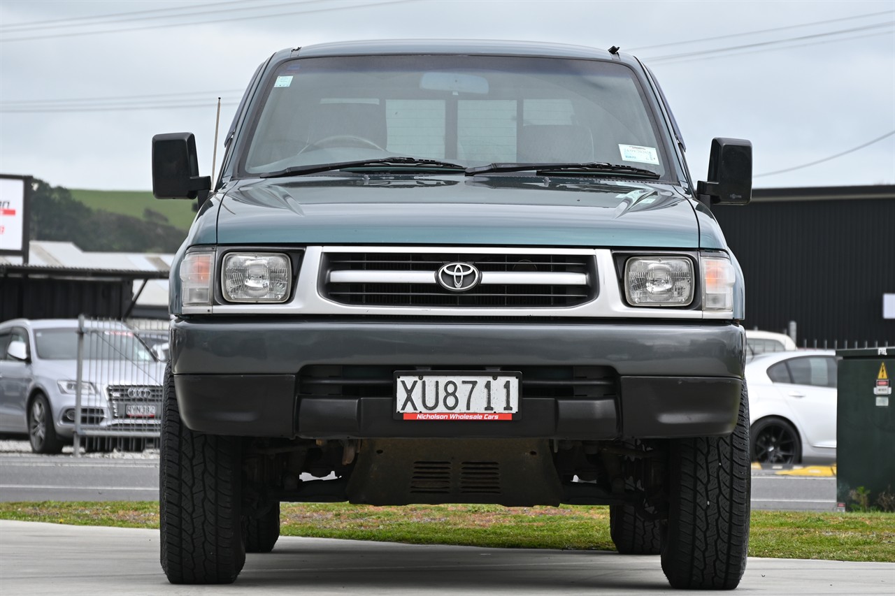 1999 Toyota Hilux