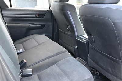 2017 Toyota Hilux - Thumbnail