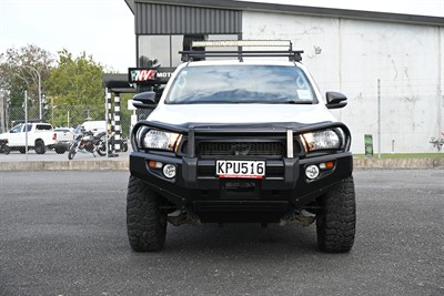 2017 Toyota Hilux - Thumbnail