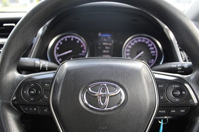2018 Toyota Camry - Thumbnail