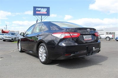 2018 Toyota Camry - Thumbnail