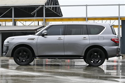 2020 Nissan Patrol - Thumbnail