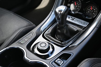 2013 Holden Hsv - Thumbnail