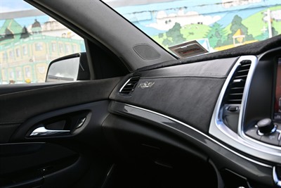2013 Holden Hsv - Thumbnail