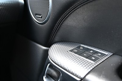 2016 Land Rover Range Rover - Thumbnail