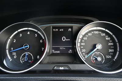 2016 Volkswagen Golf - Thumbnail
