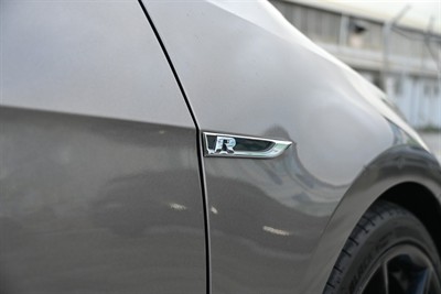 2016 Volkswagen Golf - Thumbnail