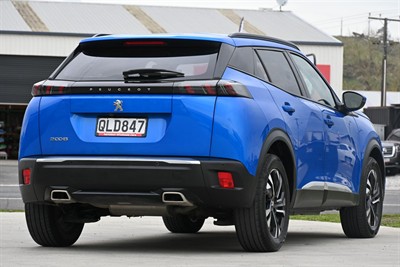 2021 Peugeot 2008 - Thumbnail