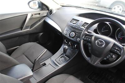 2013 Mazda Mazda3 - Thumbnail