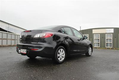 2013 Mazda Mazda3 - Thumbnail