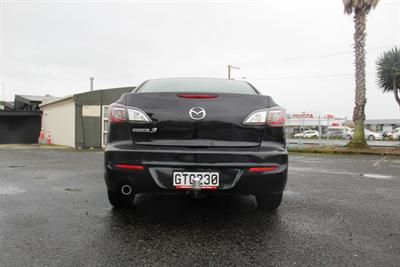 2013 Mazda Mazda3 - Thumbnail