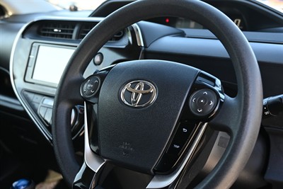 2018 Toyota Aqua - Thumbnail