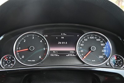 2015 Volkswagen Touareg - Thumbnail