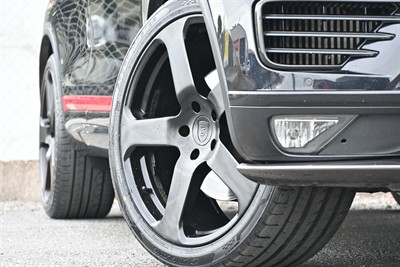 2015 Volkswagen Touareg - Thumbnail