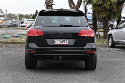 2015 Volkswagen Touareg - Thumbnail