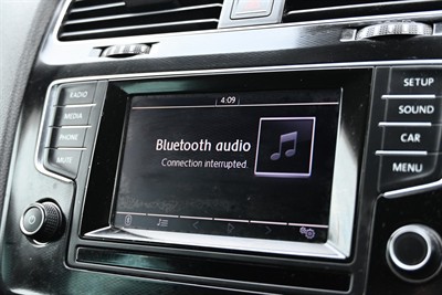 2013 Volkswagen Golf - Thumbnail