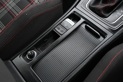 2013 Volkswagen Golf - Thumbnail