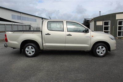 2015 Toyota Hilux - Thumbnail