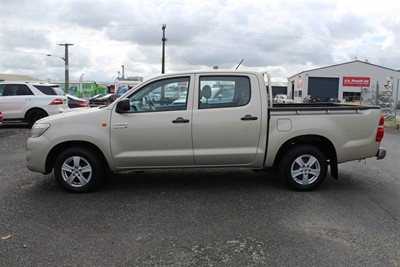 2015 Toyota Hilux - Thumbnail