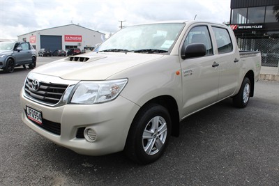 2015 Toyota Hilux - Thumbnail