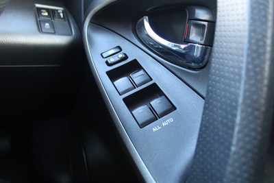 2011 Toyota Vanguard - Thumbnail