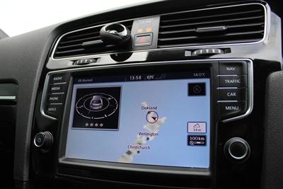 2014 Volkswagen Golf - Thumbnail