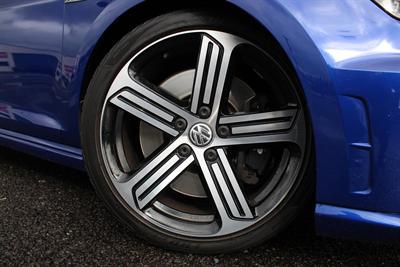 2014 Volkswagen Golf - Thumbnail