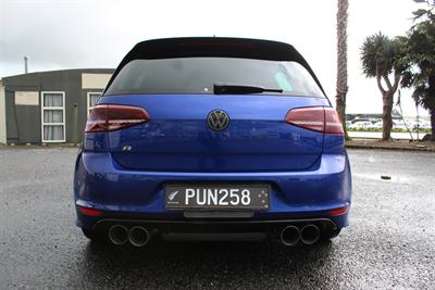 2014 Volkswagen Golf - Thumbnail