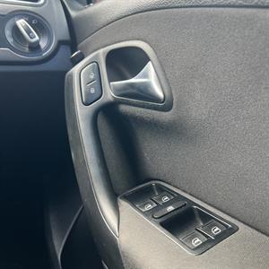 2011 Volkswagen Polo - Thumbnail