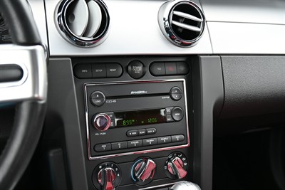 2005 Ford Mustang - Thumbnail